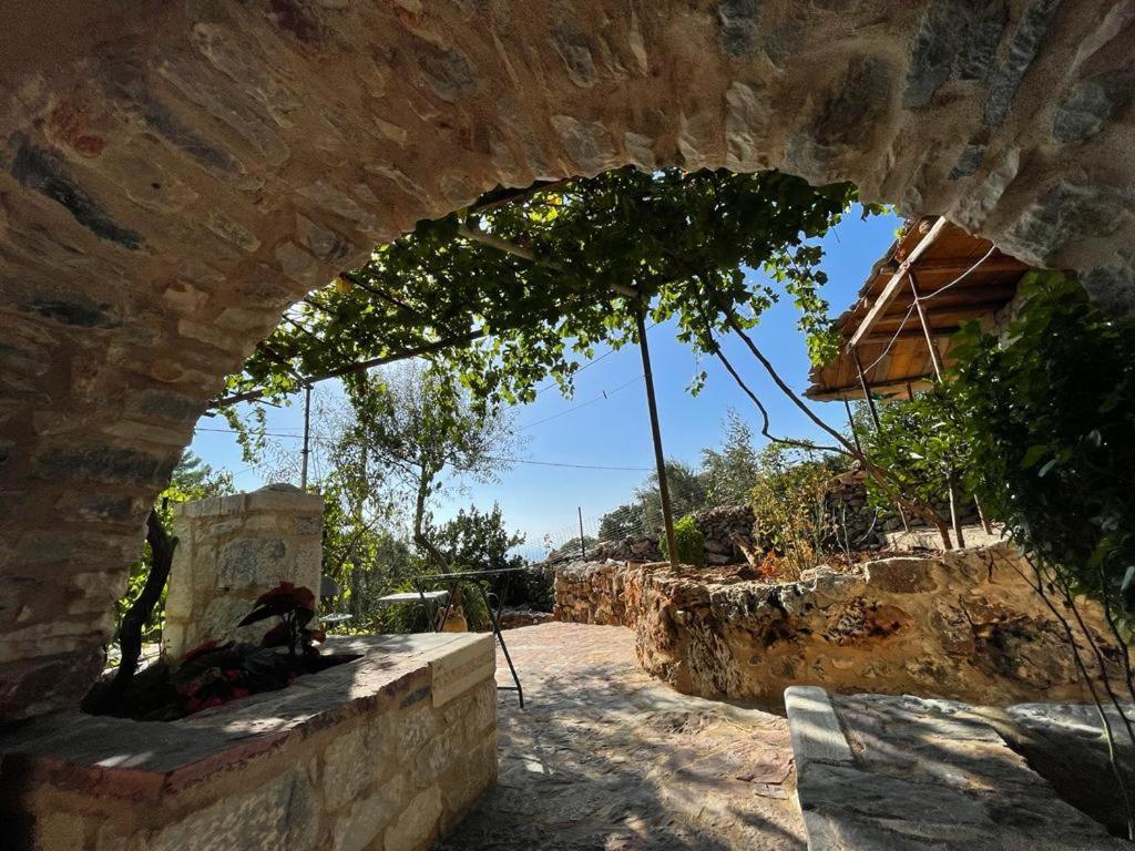 Find Your Peace In A Traditional Country House!! Lagia Екстер'єр фото